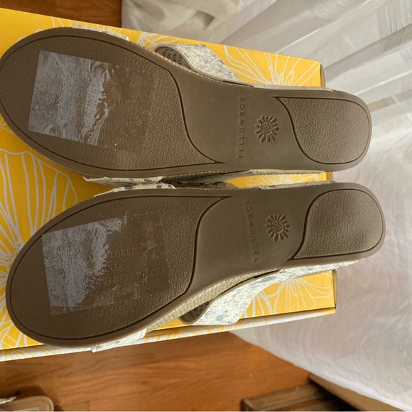 Yellow Box Women's White/Silver Cow Fur Wedge Sandals. NWT - Picture 3 of 4
